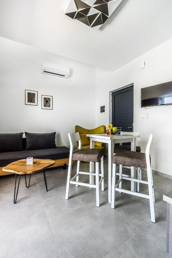 Villa Daniela & Apartments Куцунари Екстериор снимка